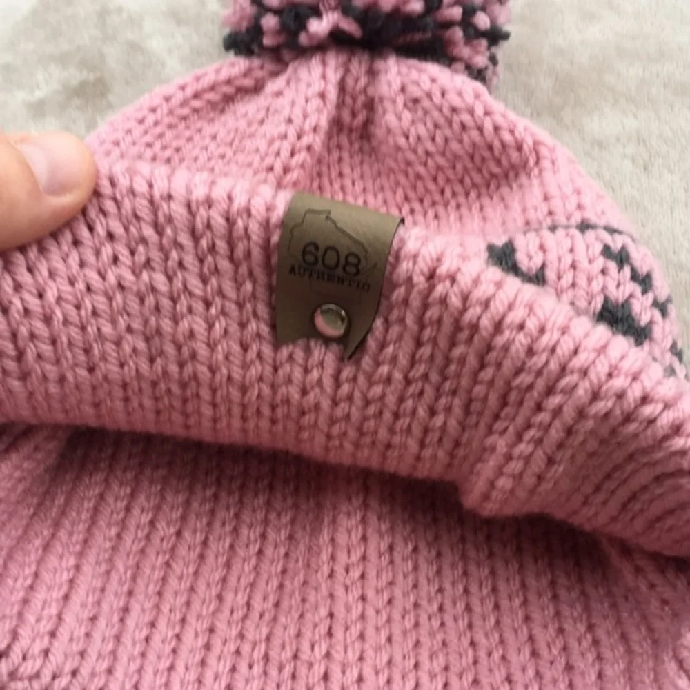 NWOT Winter Acrylic Pom Pom Beanie, OS (Girls)
